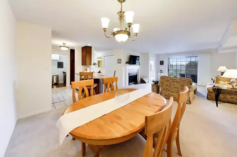 Dining - 1641 White Oak Ave #2C, Munster, IN 46321 photo 3 of 3