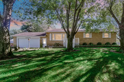 10291 N 700, De Motte, IN 46310