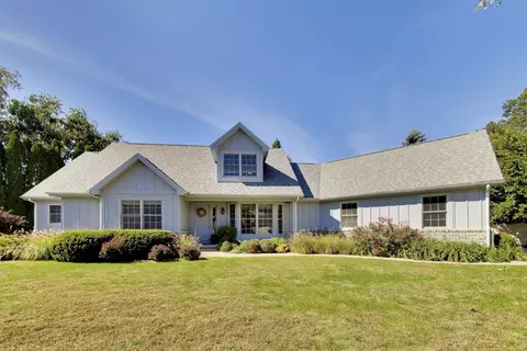 3 Muirfield Dr, Michigan City, IN 46360