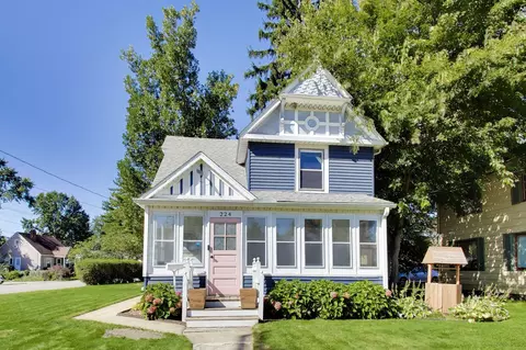 224 S Calumet Rd, Chesterton, IN 46304