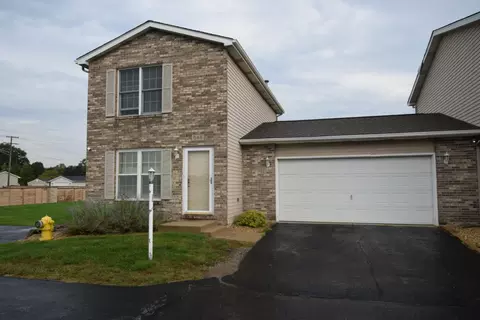 548 Briarwood Dr, Dyer, IN 46311
