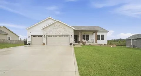 530 Scenic View Ave, Valparaiso, IN 46385