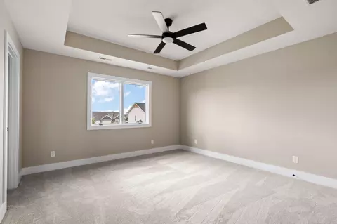 Bedroom - 9400 Iris Dr, Saint John, IN 46373 photo 1 of 6