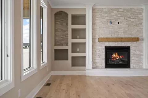 Living - 9400 Iris Dr, Saint John, IN 46373 photo 6 of 6