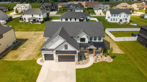 View/Area - 9400 Iris Dr, Saint John, IN 46373 photo 2 of 3