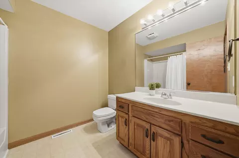 Bath - 613 N Forest Ave, Griffith, IN 46319 photo 2 of 2