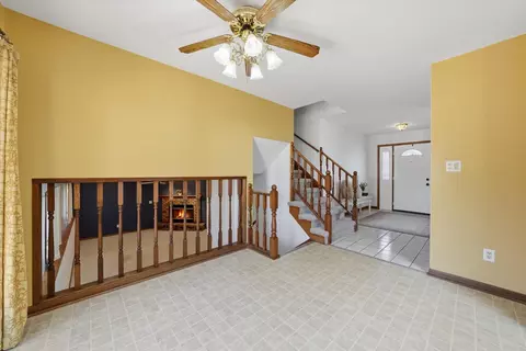 Entry Way - 613 N Forest Ave, Griffith, IN 46319 photo 1 of 1