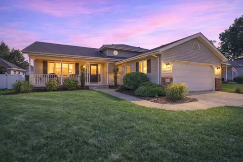 Exterior - 613 N Forest Ave, Griffith, IN 46319 photo 3 of 7