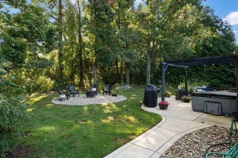 Exterior - 1230 Dune Meadows Dr, Porter, IN 46304 photo 4 of 7