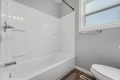 Bath - 7432 Beech Ave, Hammond, IN 46324 photo 2 of 2