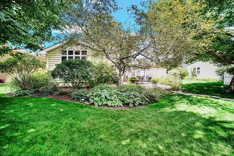 Exterior - 419 N True St, Griffith, IN 46319 photo 7 of 10