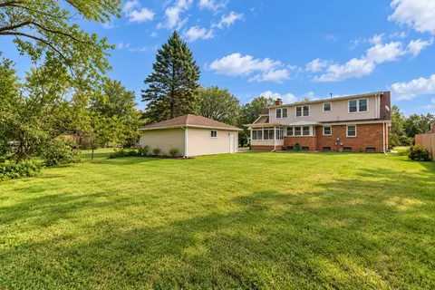 Exterior - 8336 Schreiber Dr, Munster, IN 46321 photo 10 of 11