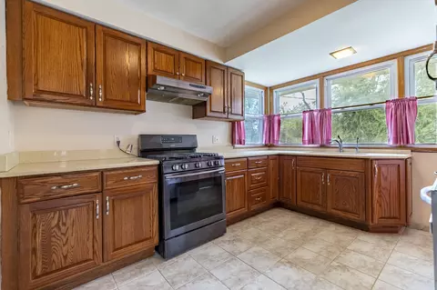 Kitchen - 8336 Schreiber Dr, Munster, IN 46321 photo 1 of 3