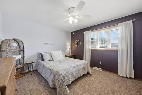 Bedroom - 818 N Ernest St, Griffith, IN 46319 photo 3 of 3