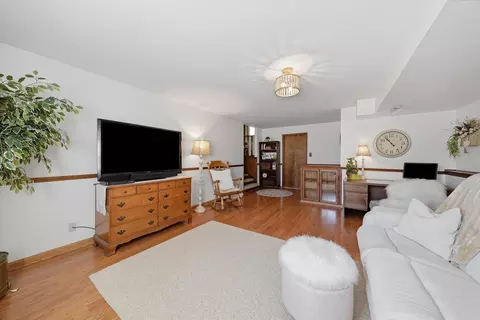 Living - 818 N Ernest St, Griffith, IN 46319 photo 2 of 2