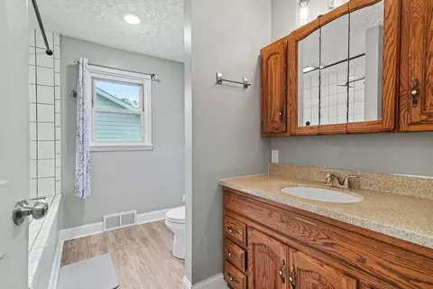 Bath - 1145 N State Road 49, Porter, IN 46304 photo 1 of 2