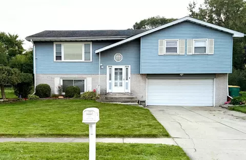 3119 W 60th Dr, Merrillville, IN 46410