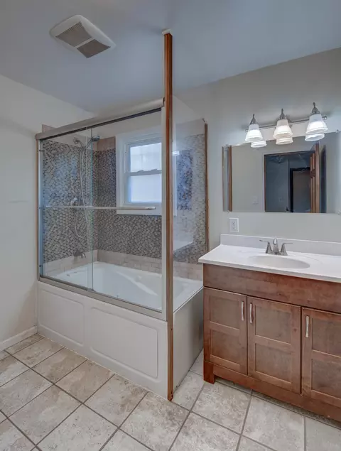 Bath - 4901 Pierce St, Gary, IN 46408 photo 1 of 4