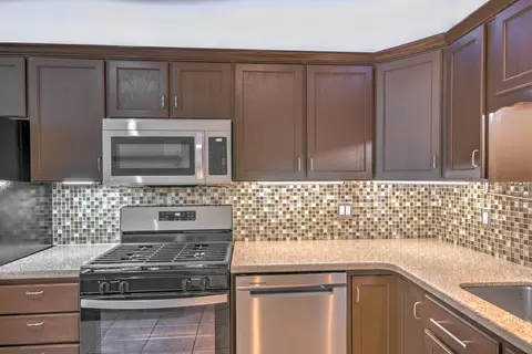 Kitchen - 4901 Pierce St, Gary, IN 46408 photo 3 of 5