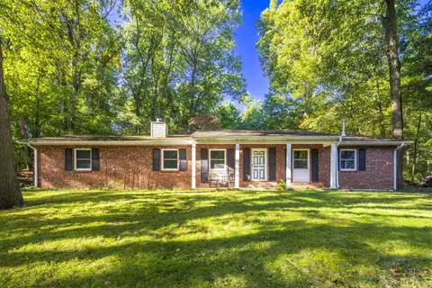 2702 N Goldring Rd, La Porte, IN 46350
