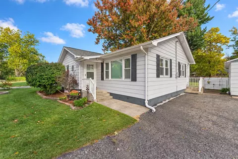 Other - 402 W Daumer Rd, Kouts, IN 46347 photo 2 of 4