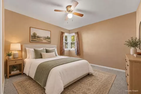 Bedroom - 402 W Daumer Rd, Kouts, IN 46347 photo 2 of 4