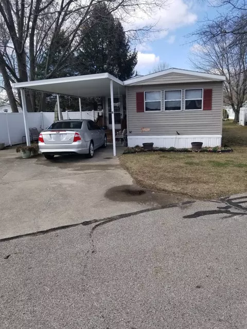 805 Baker St #86, Plymouth, IN 46563