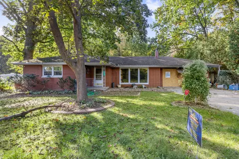 4931 Hillcrest St, Michigan City, IN 46360