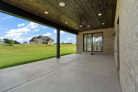 Exterior - 13822 Waterleaf Dr, Saint John, IN 46373 photo 2 of 5