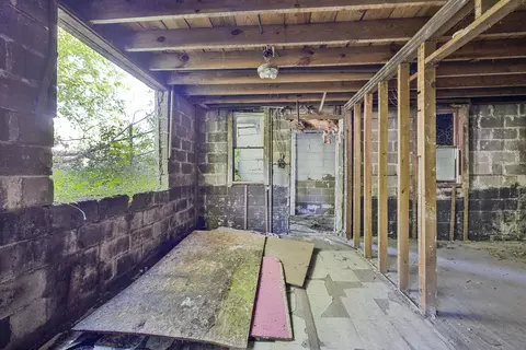 1241 W 17th Ave, Gary, IN 46407 photo 8
