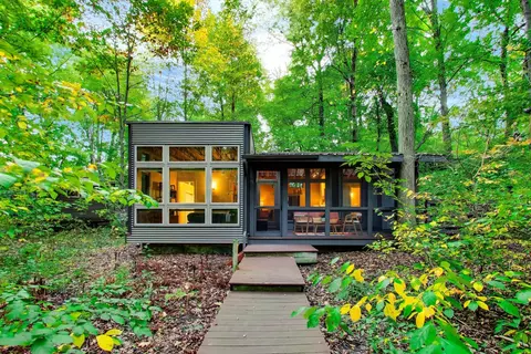 45 Tryon Farm Ln, Michigan City, IN 46360