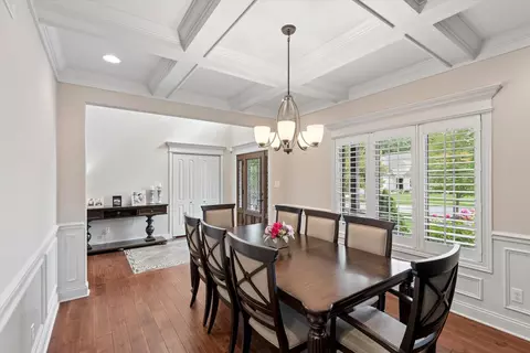 Dining - 421 W Sandhurst Dr, Valparaiso, IN 46385 photo 1 of 2