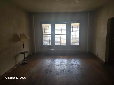 Living - 649 Tyler St, Gary, IN 46402 photo 2 of 4