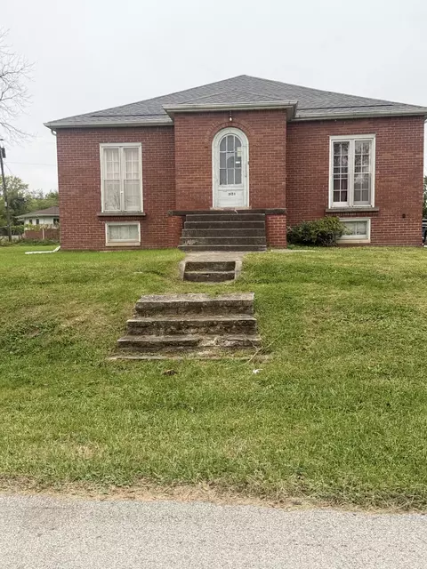 5628 Washington St, Merrillville, IN 46410