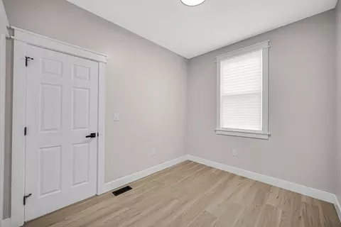 Bedroom - 724 Willow Ct, Hammond, IN 46320 photo 5 of 6