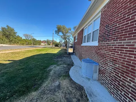 Exterior - 405 Bridge St, Gary, IN 46404 photo 5 of 8