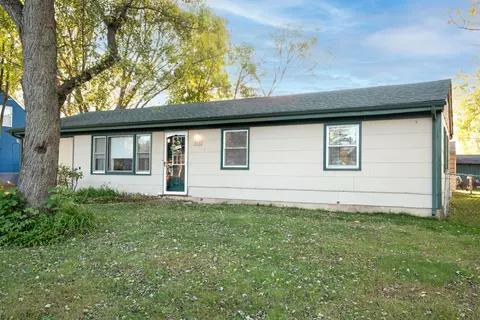 766 Devonshire Rd, Valparaiso, IN 46385