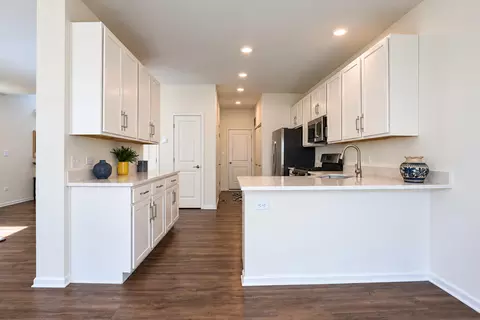 Kitchen - 1792 E 110th Ln, Crown Point, IN 46307 photo 2 of 4