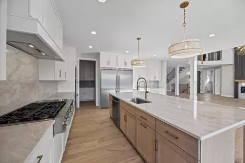Kitchen - 13025 Spirea Ave, Saint John, IN 46373 photo 4 of 4