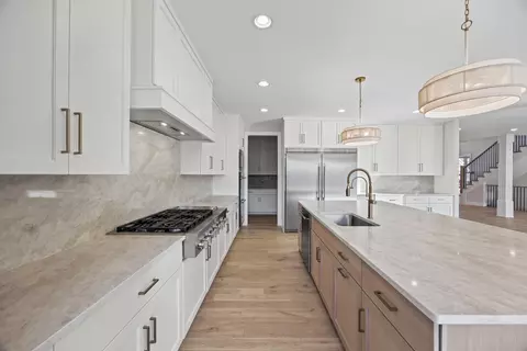 Kitchen - 13025 Spirea Ave, Saint John, IN 46373 photo 2 of 4