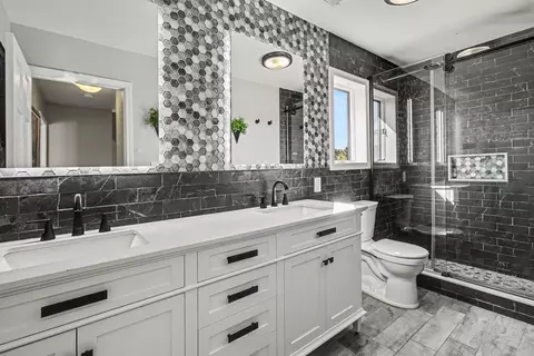 Bath - 5915 E 107th Pl, Winfield, IN 46307 photo 6 of 6