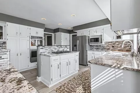 Kitchen - 5915 E 107th Pl, Winfield, IN 46307 photo 1 of 3