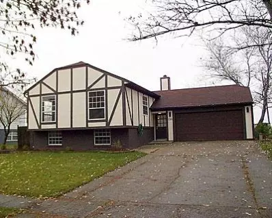 722 Apache, Lowell, IN 46356 photo 1
