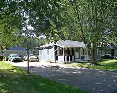 3875 Douglas Dr, Gary, IN 46408 photo 1