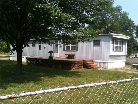 130 E Joyce Ln, Brooks, KY 40109 photo 1