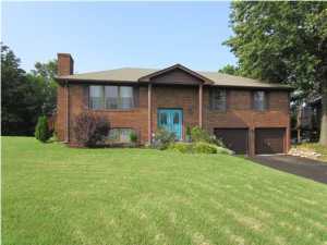 142 Lee Dr, Floyds Knobs, IN 47119 photo 3