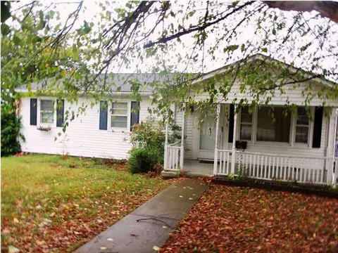 114 Rizer Ave, Springfield, KY 40069 photo 1