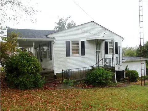 114 Rizer Ave, Springfield, KY 40069 photo 2