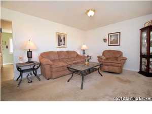 963 Stringer Ln, Mount Washington, KY 40047 photo 10