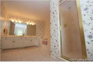 2004 Flora Dr, Floyds Knobs, IN 47119 photo 11